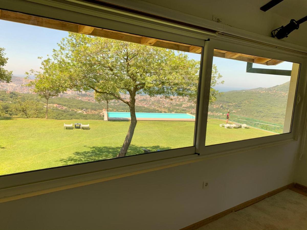 Apartment Livada *