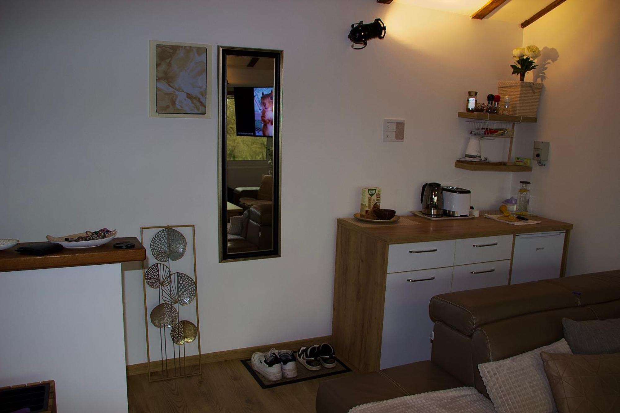 Livada Apartment *
